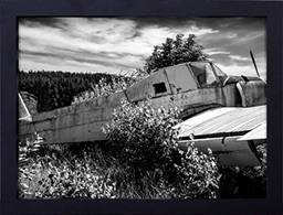 Quadro Avião Abandonado Decore Pronto Preto/ Branco 44x34 cm