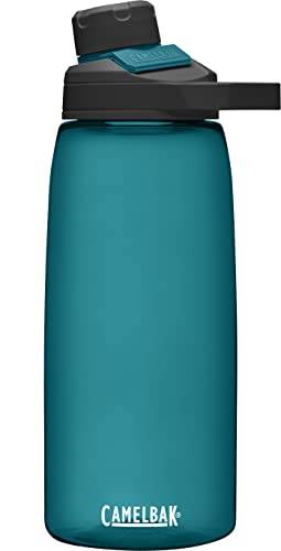 CamelBak Garrafa de água sem BPA da Chute Mag com Tritan Renew – Tampa magnética armazena enquanto bebe, 946 ml, Lagoa