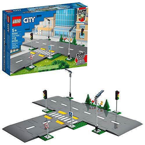 60304 LEGO® City Cruzamento de Avenidas; Kit de Construção (112 peças)