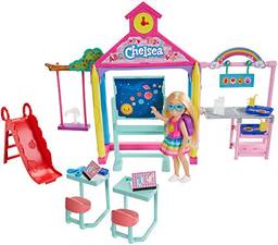 Barbie: Diversão na Escola - Club Chelsea - Mattel