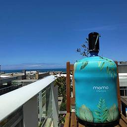 Momo Lifestyle Kit Oceano 1 Bomba Elétrica para Galão de Água + 1 Capa dupla-face para galão Oceano em Neoprene 20 litros (Pantera Negra)